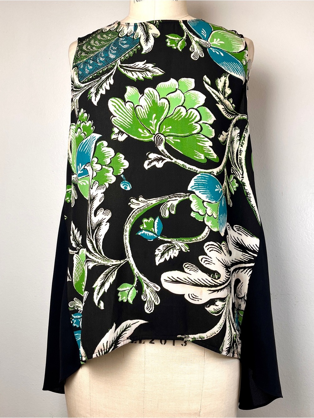 Diane Von Furstenberg Silvie Sleeveless Floral Print Top in Black, Green & Teal